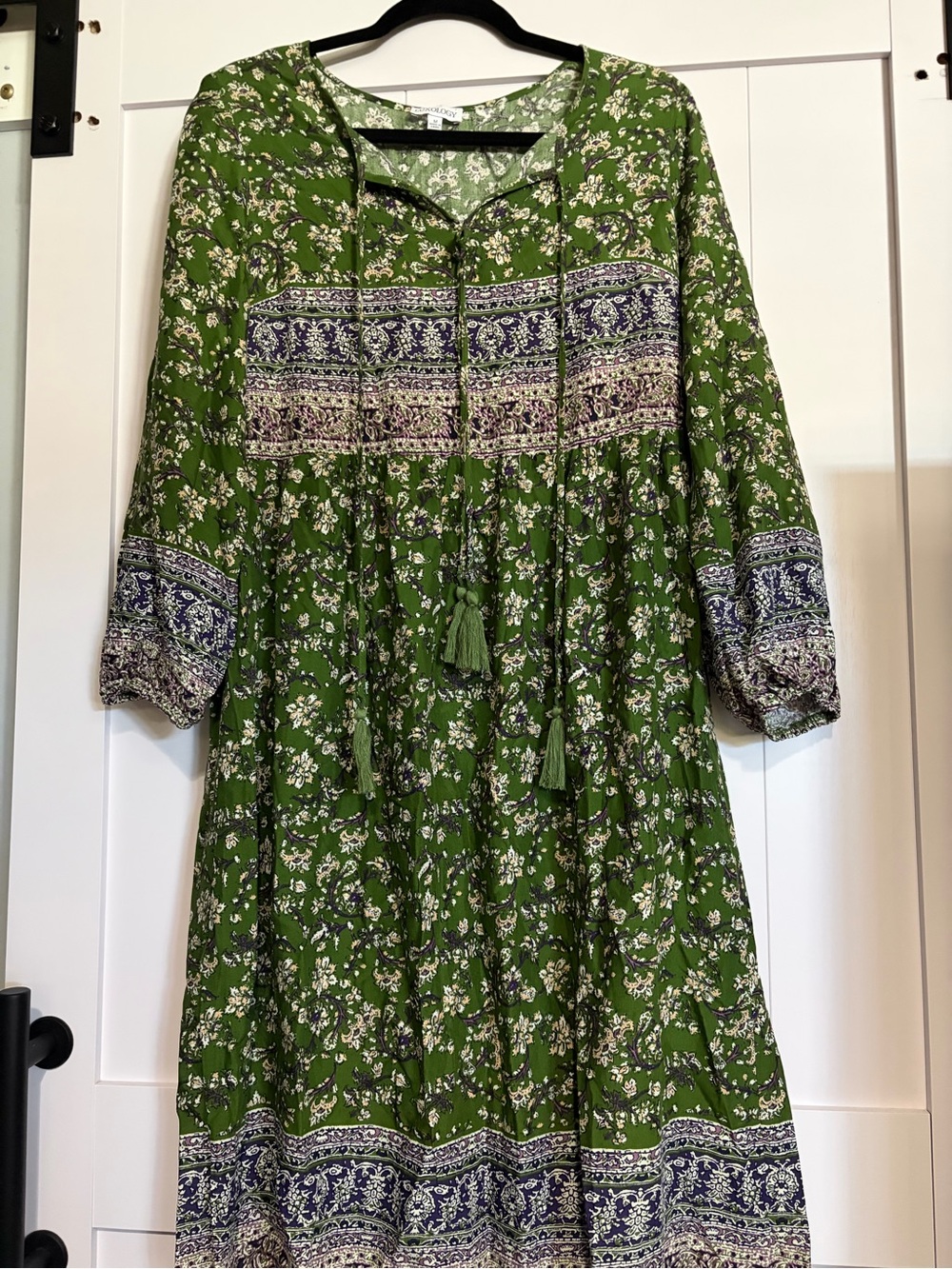 Women’s ' Green Floral Boho Dress with Tassel Tie